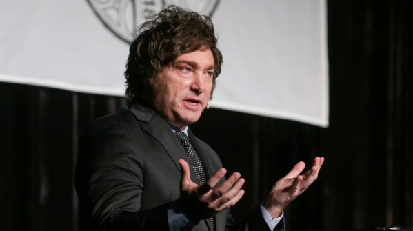 El Gobierno cort&oacute; el env&iacute;o de fondos a empresas del Estado