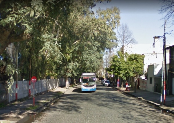 Se descompensó en Los Hornos, su esposa lo buscó en un taxi, se recostó para descansar y murió