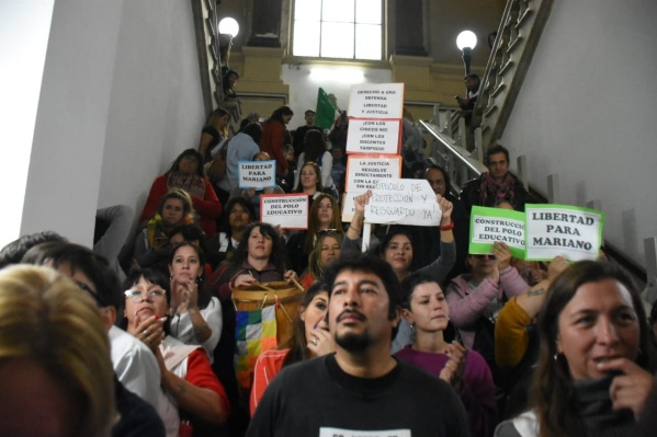 Hasta que defina el Ministerio de Trabajo, a los docentes de La Plata que pararon no se les computará la inasistencia