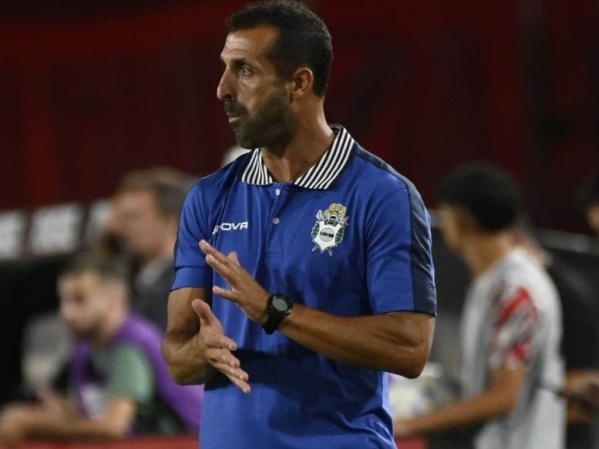 ¿Qué equipo piensa Zaniratto para jugar el clásico y dónde están las dudas?