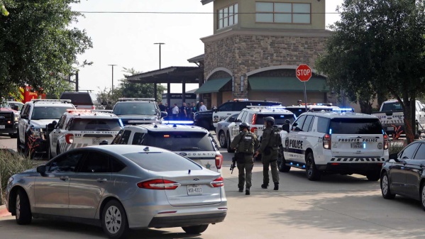 Terror en Texas: fallecieron al menos siete personas en un nuevo tiroteo