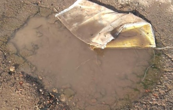 En Villa Elvira reclaman por dos pérdidas de agua que generan baja presión en los barrios