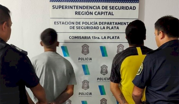 Un menor y su cómplice asaltaron a mano armada un supermercado en Gonnet