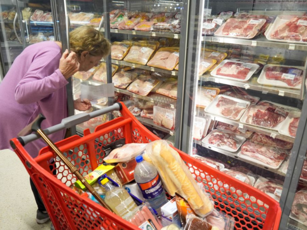 Consultoras privadas alertan que la inflación de diciembre podría superar el 20%