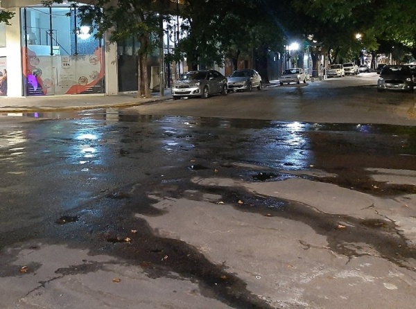 Una gran pérdida de agua genera preocupación en 12 y 43