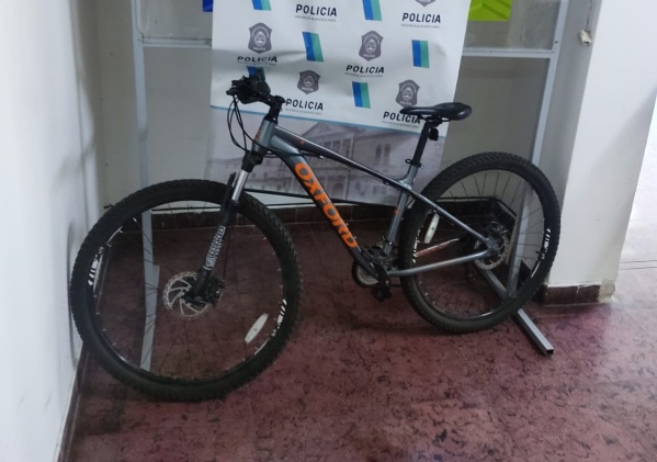 Robó una bicicleta en El Mondongo, quiso esconderse en el hospital San Martín y lo atraparon