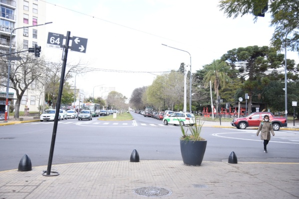 Se renueva el centro comercial de calle 12: buscan una "experiencia segura" para peatones, ciclistas y vehículos