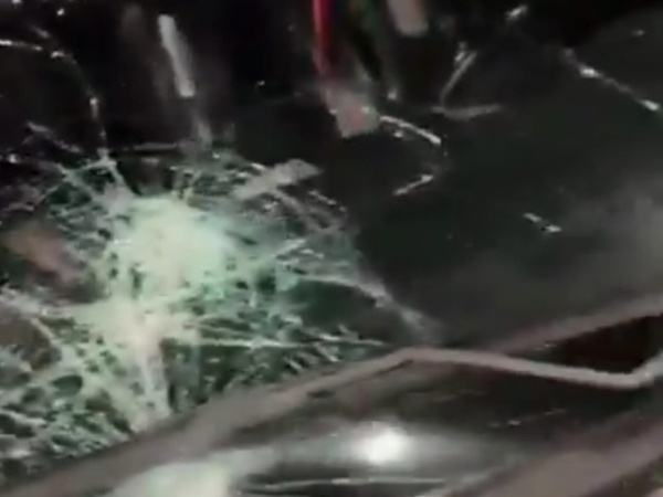 Ataque a piedrazos en La Plata: Cuatro autos terminaron dañados en 13 y 520