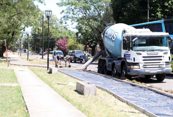 Se colocará un nuevo parque lineal en la Avenida 120: la obra incluirá la colocación de juegos infantiles y aeróbicos
