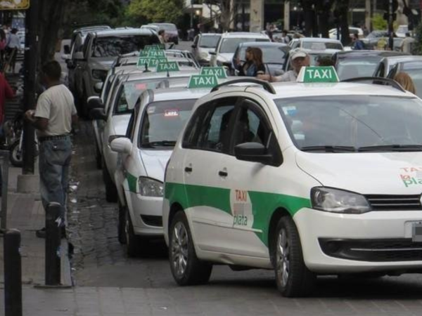 Este sábado comenzó a regir el aumento de taxis en La Plata