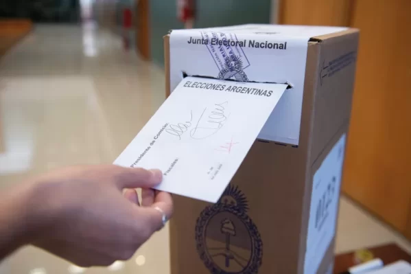 Domingo de elecciones en cuatro provincias: La Pampa, Tierra del Fuego, Salta y San Juan