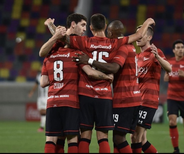 Estudiantes: Noche ideal en Santiago del Estero y un arranque sorprendente de campeonato