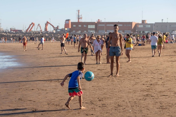 ¿Se vienen las "playas inclusivas" en la Provincia de Buenos Aires? Los detalles de un proyecto que ya obtuvo media sanción