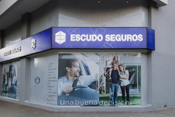 Acusan a la empresa Escudo Seguros S.A. La Plata de no responderles a los clientes