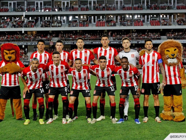 Lo eligieron como el sucesor de Andújar, atajó en el ascenso y ahora jugará la Libertadores
