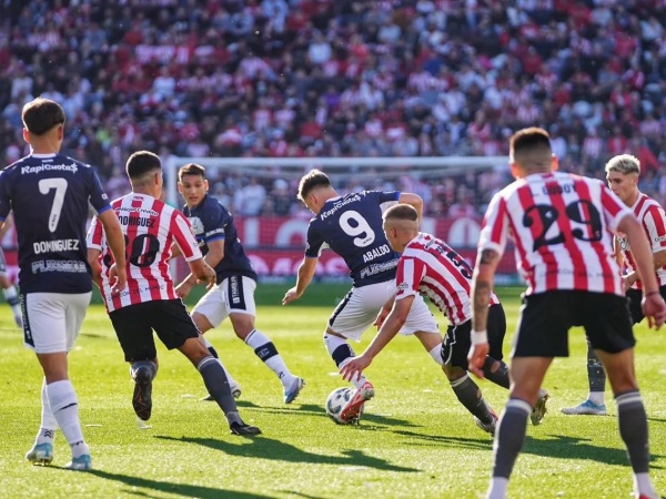¿Cuándo, dónde y a qué hora debutarán Gimnasia y Estudiantes en el torneo?