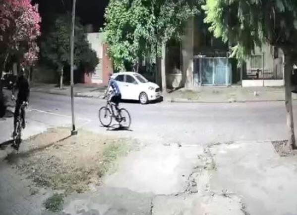 “Se ha convertido en tierra de nadie”, motochorros amenazan a los vecinos de Tolosa