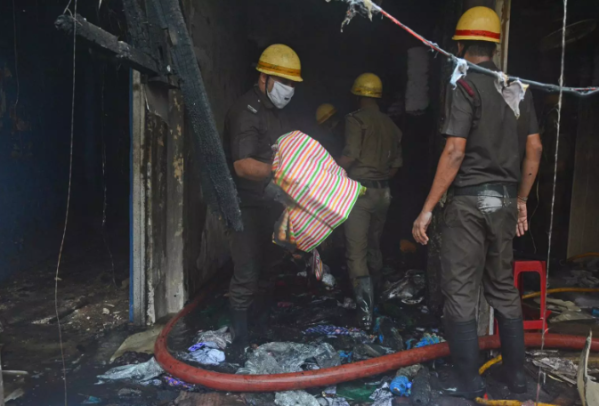 Explotó una fábrica química en India: Hay 12 muertos y 21 heridos