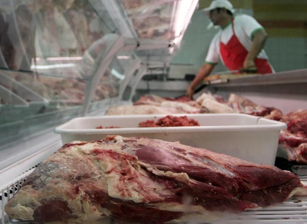 El kilo de carne subió 44% en la hacienda y no descartan que llegue a los 10 mil pesos en los comercios