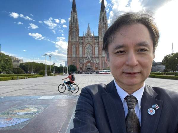 El embajador japonés en la Argentina estuvo por primera vez en La Plata