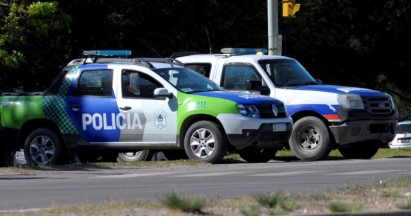 Tres delincuentes entraron armados a una casa en City Bell y se llevaron una importante suma de dinero
