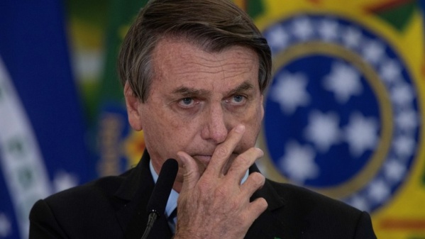 Bolsonaro pasó papelones en un estadio y no pudo entrar a ver un partido por no estar vacunado