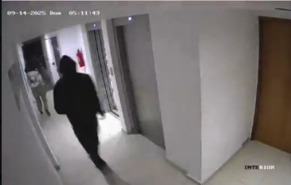 Otro intento de robo en un edificio de La Plata: rompieron puertas y cámaras, pero no se llevaron nada