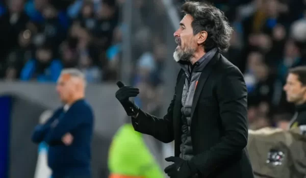 Domínguez respaldó y ya piensa en Banfield: Los elogios para Muslera, el crédito para Medina y la banca a Alario y Farías