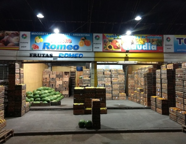 "¿Les parece justo?": empleada del Mercado Regional de La Plata denunció que trabajan largas horas sin agua ni baño