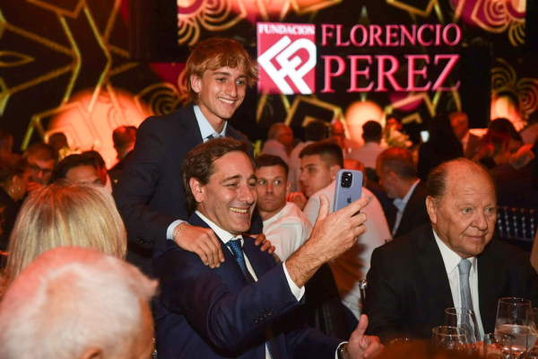 Garro participó de la cena benéfica de la Fundación Florencio Pérez: “Siempre ayudaré a la ciudad que me vio crecer”