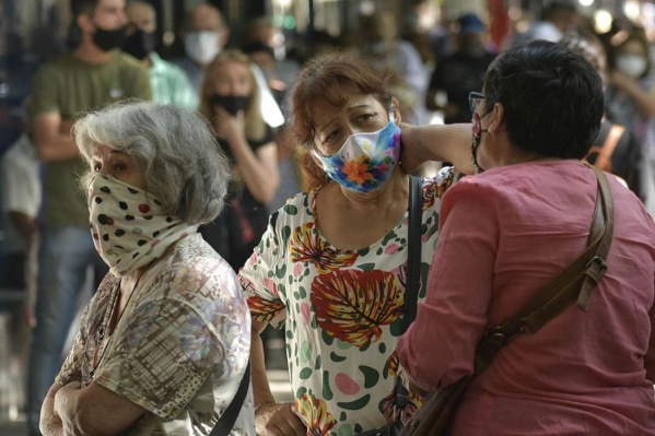 El Gobierno anunció que habrá un bono de fin de año para los jubilados