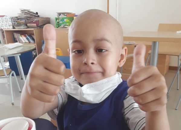 "Es un guerrero": La impresionante lucha de Rodrigo en el Hospital de Niños de La Plata contra una enfermedad durísima