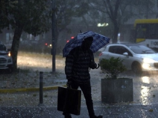 Diluvió sin parar en La Plata: cuáles son los barrios más afectados y cómo sigue el tiempo