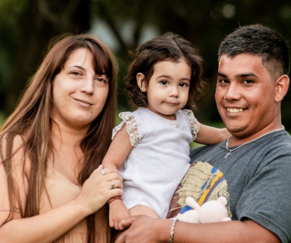 "Fue horrible, muy angustiante": casi pierde a su pequeña, fue salvada por los médicos en La Plata pero todavía debe lucharla