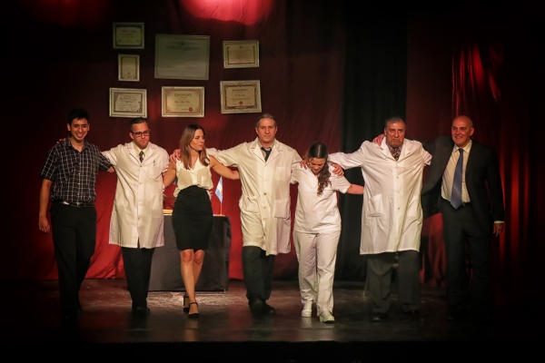 En honor a Favaloro, presentan una obra para homenajearlo en La Plata