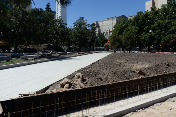 La renovación de la Plaza San Martín ya avanzó en un 60% y empieza a entrar en la recta final