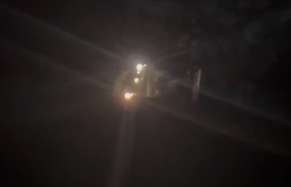 En un sector de Villa Elisa reclamaron por la baja tensión de la luz: "El transformador no da abasto"