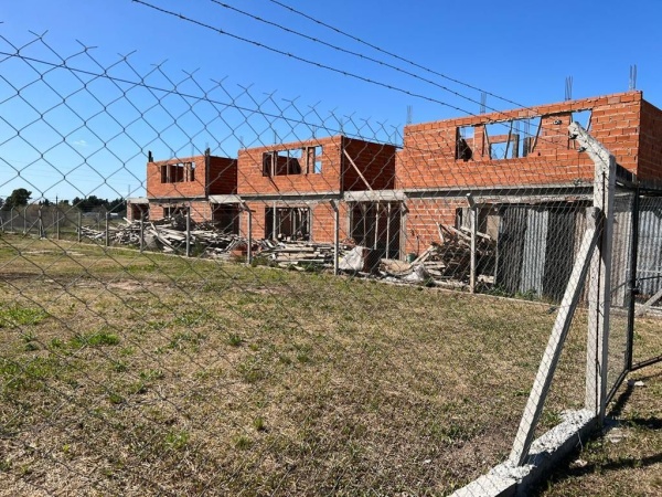 Denunciaron penalmente a emprendedores platenses que vend&iacute;an terrenos ilegales: ya hab&iacute;an hecho apertura de calles