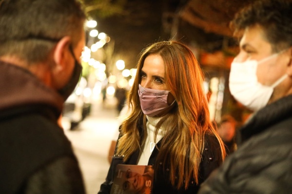 Tolosa Paz recorrió la calle Cantilo de City Bell: "La parte más ingrata de la pandemia va quedando atrás"