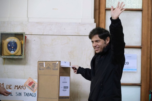 Votó Axel Kicillof: "Es un momento de mucha responsabilidad, esta elección es decisiva"