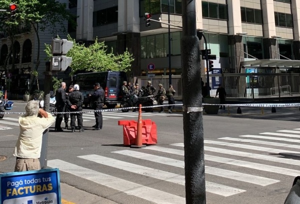 Evacuaron las embajadas de Estados Unidos e Israel en Buenos Aires por amenazas de bomba