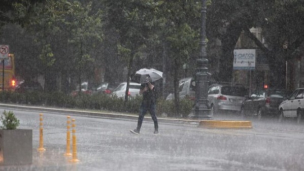 Mañana lluviosa en la ciudad: ¿Cuánto llovió hasta ahora en La Plata y la región?