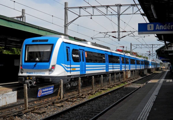 Debido a la realización de obras de modernización no funcionará el tren Roca en La Plata este domingo