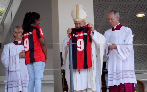 El fútbol argentino conmovido por Francisco: ¿Qué medida tomó la AFA tras el fallecimiento del Papa?