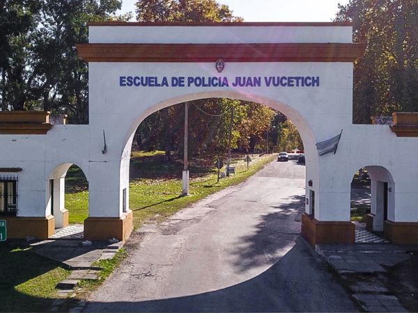 Investigan la muerte de una joven cadete de la Escuela de Policía Juan Vucetich
