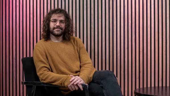 Peter Lanzani: “duele que me traten de sucio o de linyera”