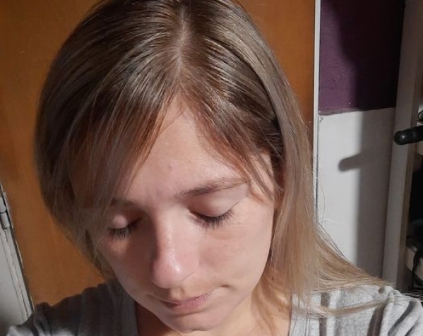 "Están locos": una platense estalló por el servicio y le respuesta que le dieron en una peluquería