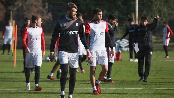 Un ex Pincha tras su polémica salida del club regresa al fútbol argentino
