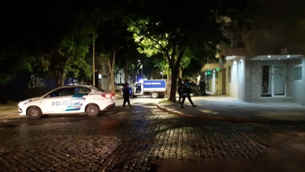 Gran conmoción por la muerte de un joven que cayó al vacío desde un cuarto piso en Barrio Norte