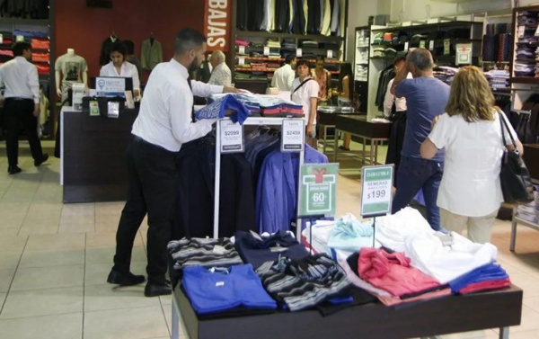 Se elev&oacute; el piso salarial de los empleados de comercio e implica un 101% de aumento anual